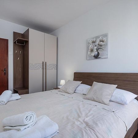 Appartement Darko à Poreč Extérieur photo